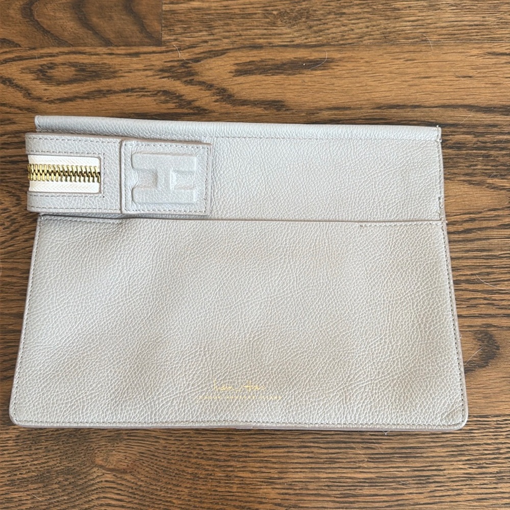 India Hicks clutch